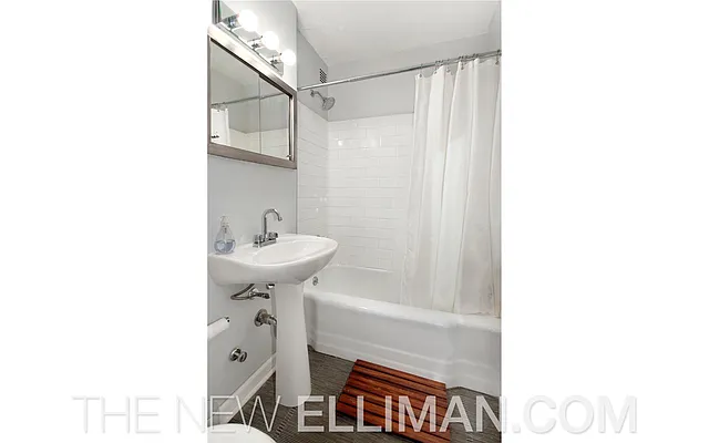 Sold by Douglas Elliman | media 22