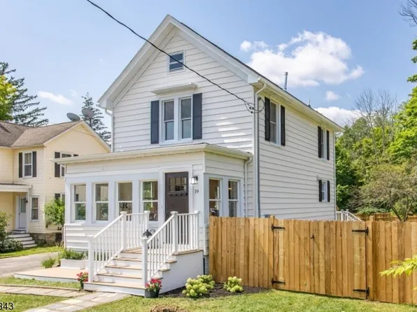 19 Schooleys Mountain Rd, Washington Twp., NJ 07853