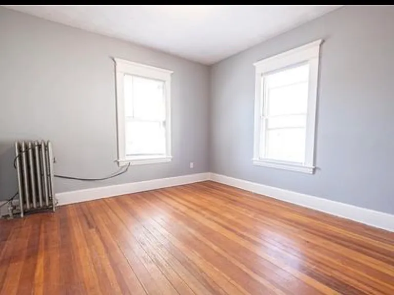 14 Eldridge St #1R — Photo 2