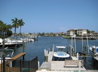 312 Northlake Dr APT 102, North Palm Beach, FL 33408