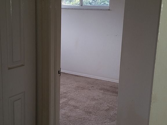 5th image of 923 Lincoln Ave