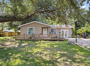 315 N 3rd St, Nederland, TX 77627