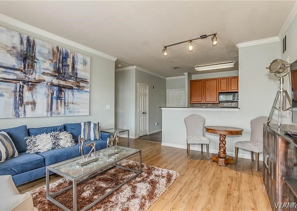 1st image of 600 13th St Unit 642