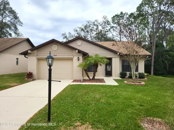 6809 Plumleaf Ct, Spring Hill, FL 34606