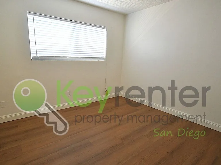 4580 33rd St #2 — Photo 8