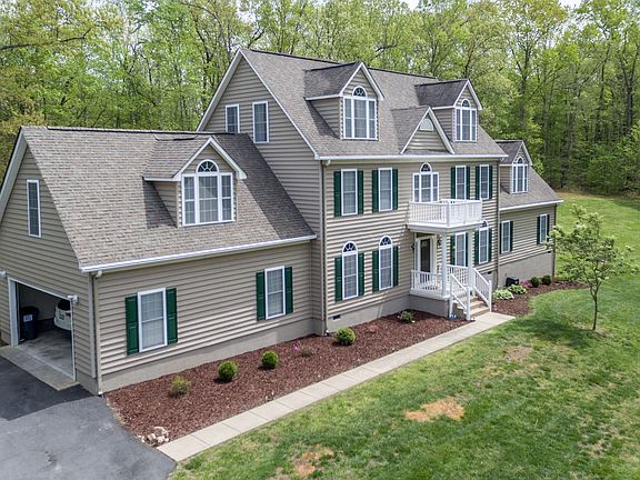 2nd image of 4404 Oak Springs Ln