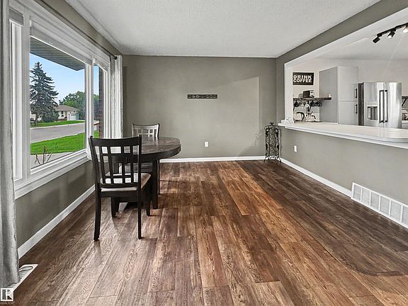 2nd image of 4506 47th Ave