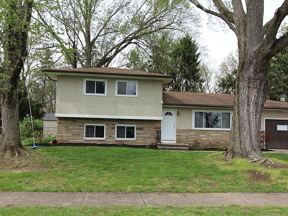2nd image of 108 Orchard Hill Ct