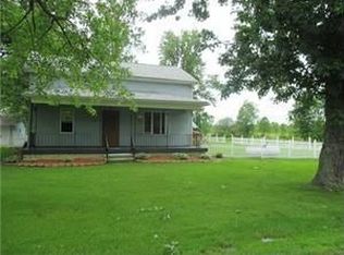 6411 Bartz Rd, Lockport, NY 14094