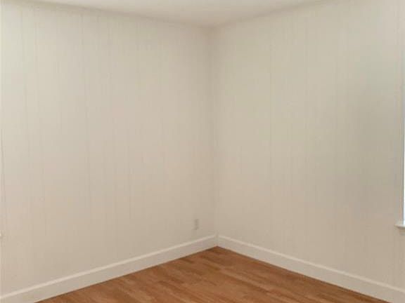5th image of 2613 Ingersol Ave
