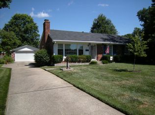 6809 Greenlawn Rd, Graymoor Devondale, KY 40222