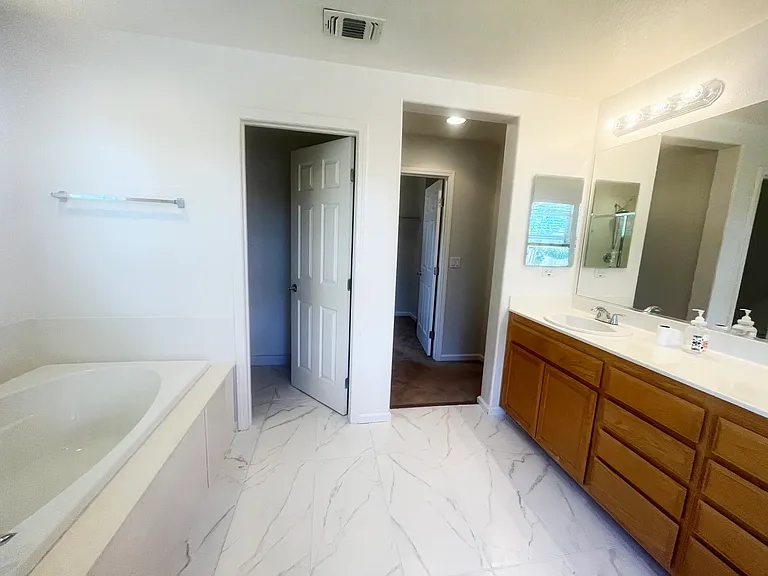 3973 Martis St — Photo 10