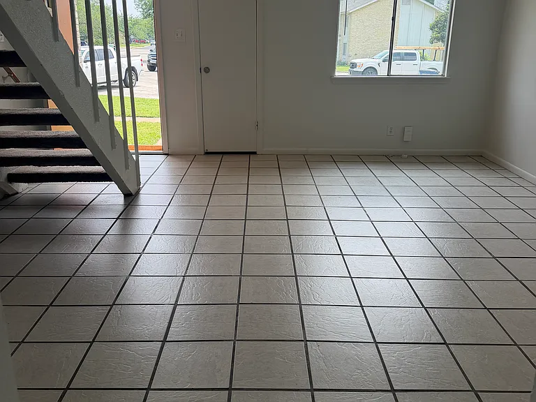 8815 Dawnridge Cir #103 — Photo 3
