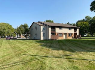 7400 Crosscreek Dr #7400, Temperance, MI 48182