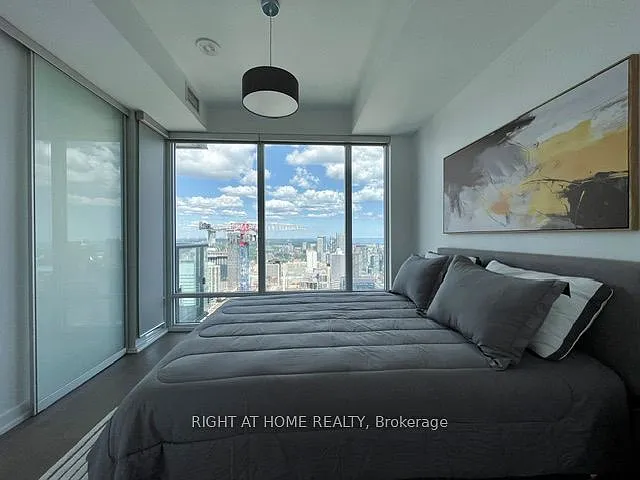 488 University Ave #4106 — Photo 8