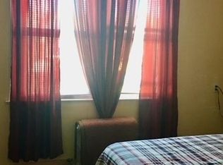 94-10 239th St, Floral Park, NY 11001