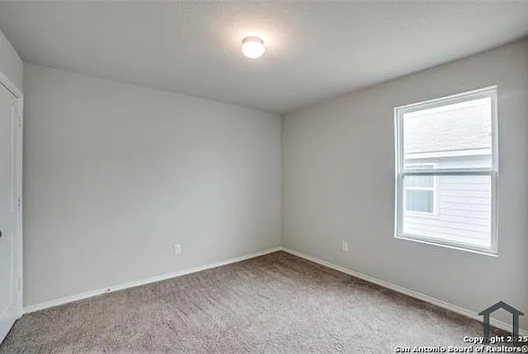 10226 Robbins Blf — Photo 21