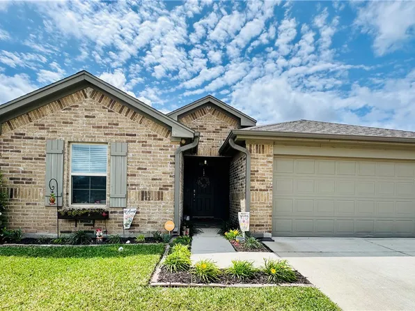 1813 Secretariat Dr, Corpus Christi, TX 78417