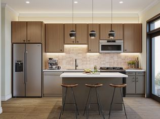224 S Ashland, Chicago, IL 60607
