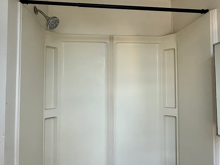 527 Northampton St — Photo 6