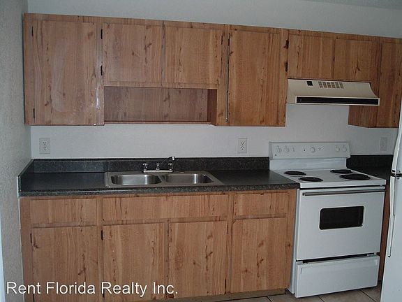2nd image of 3780 Gladys Ct
