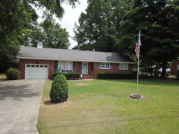 2nd image of 702 Darden Drive
