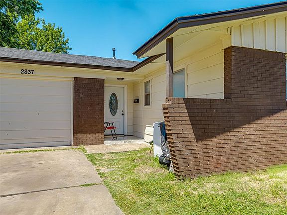 3rd image of 2837 SW 63rd St