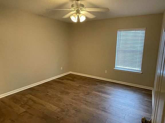 5th image of 1711 Corey Wood Cir
