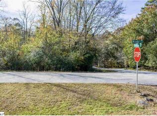 301 Pin Du Lac Dr, Central, SC 29630