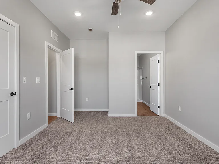100 Saw Creek Dr #D — Photo 7