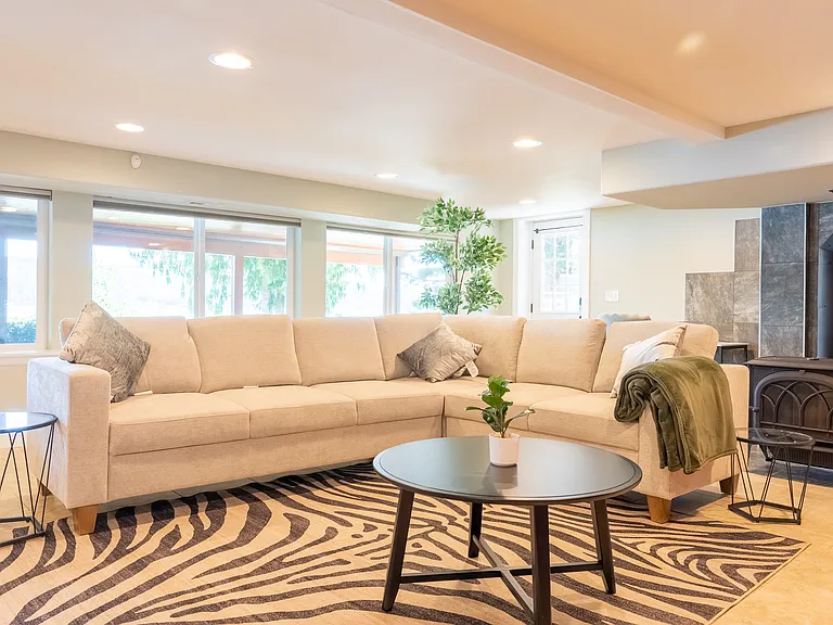 5594 Illahee Rd NE — Photo 47