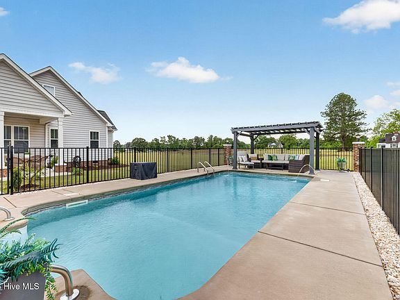 2nd image of 534 Herring Road