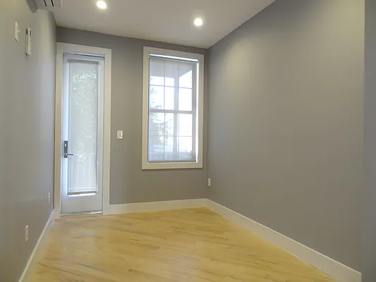 Rented by Lofts and Flats LLC | media 60