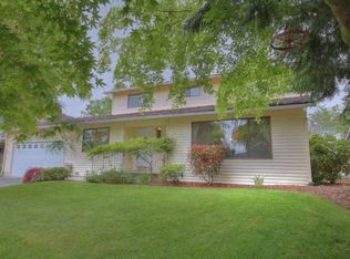 17400 159th Ave SE, Renton, WA 98058