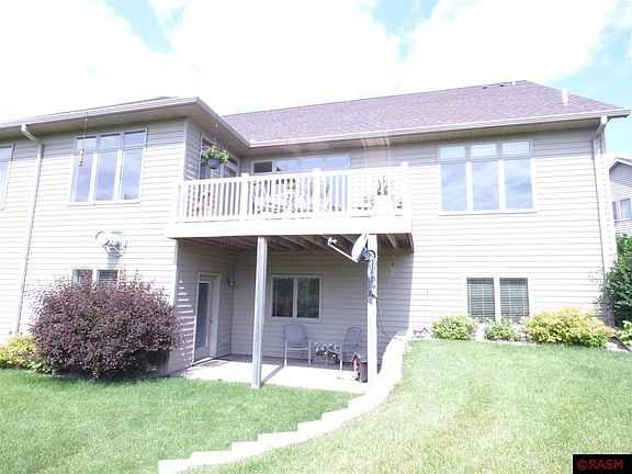2nd image of 109 Creekside Ct