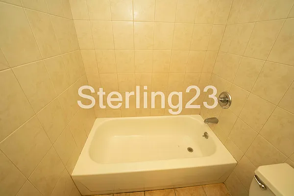 Rented by Sterling Realty Solution Inc | media 9