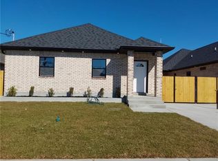 415 E Prosper St, Chalmette, LA 70043