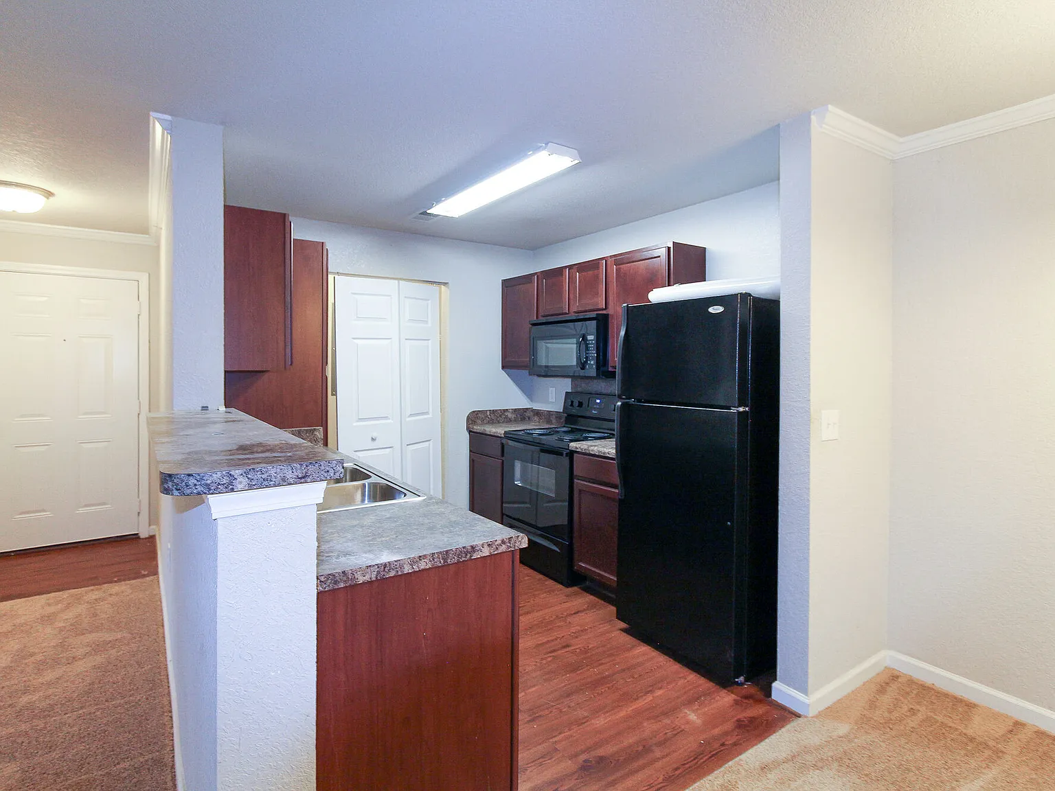 Sizemore Creek Apartments — Photo 1