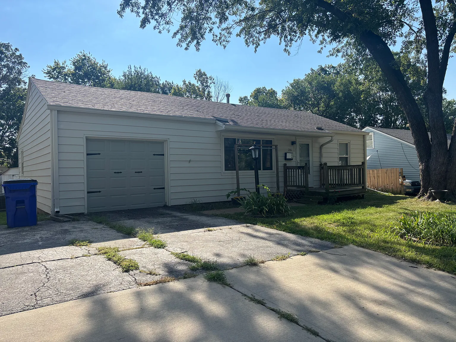 2 bed, 768 sqft, $1,995 — Photo 2