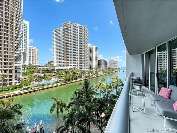 2nd image of 465 Brickell Ave APT 616