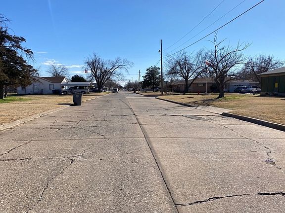5th image of 2604 NW 19th St