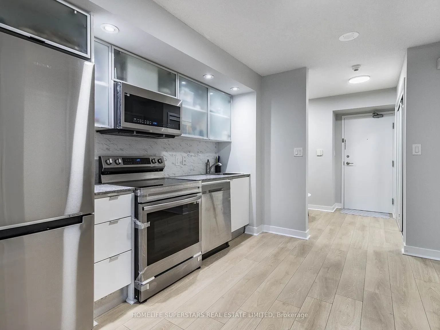 2 bed, $2,300 — Photo 3