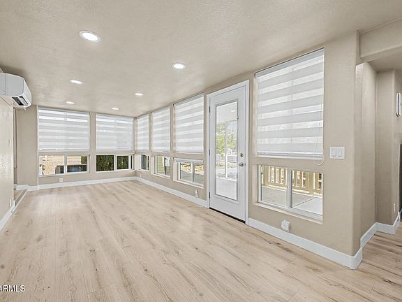 4th image of 215 N POWER Road #423