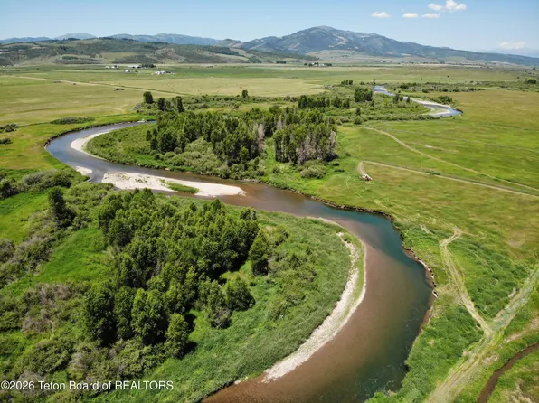 214 Equestrian Way, Freedom, WY 83120