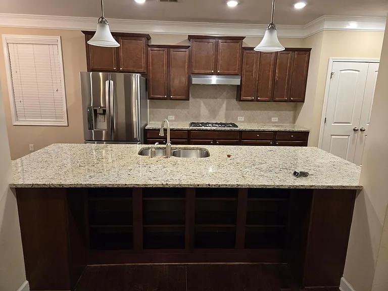 5550 Shiloh Woods Dr — Photo 2