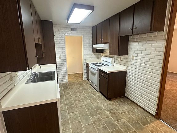 5th image of 9962 Medina Dr