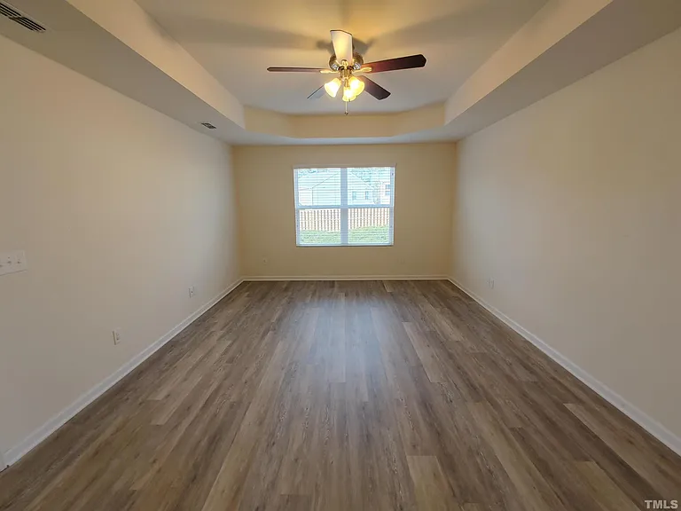 115 Glenview Ln — Photo 13