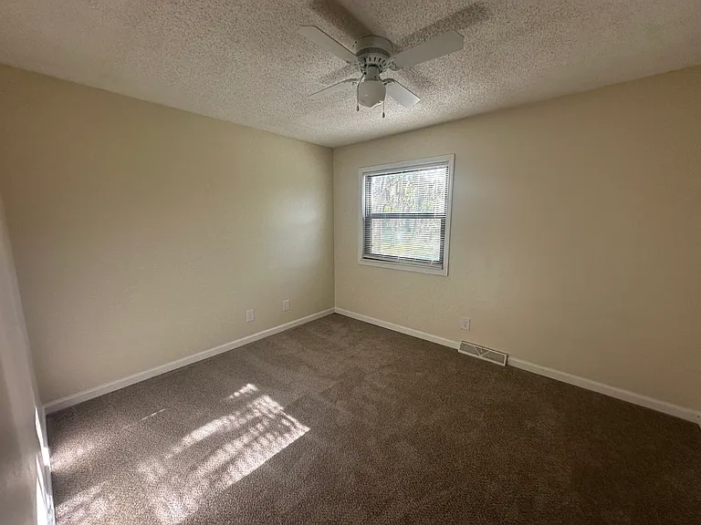 Saddle Brook Landings — Photo 76