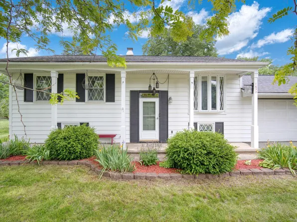 1652 Foye Dr, Jackson, MI 49203
