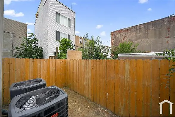 408 Diamond St #1 — Photo 11